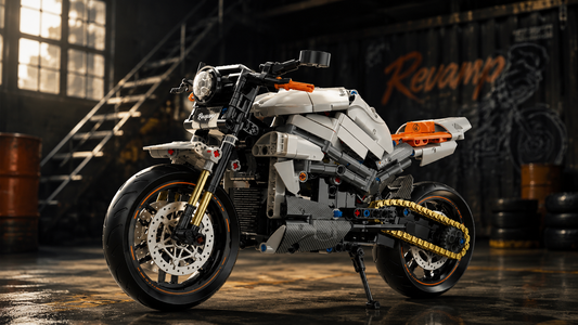 Three Accents, One Retro Naked Bike — Silver, Gold and Orange at 1:8 BR60508