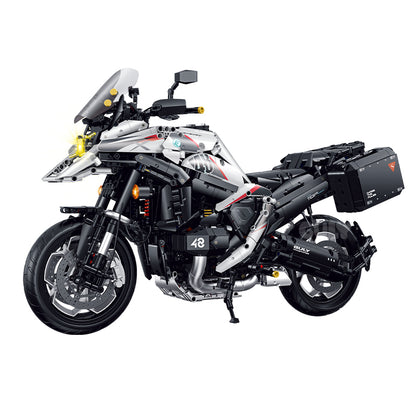 BRICKROYAL BR60520: 1:5 convertible motorcycle-mecha building kit, 2380 pcs, 2-in-1 street bike & combat robot with 4 weapons & dual display stands. Age 14+.
