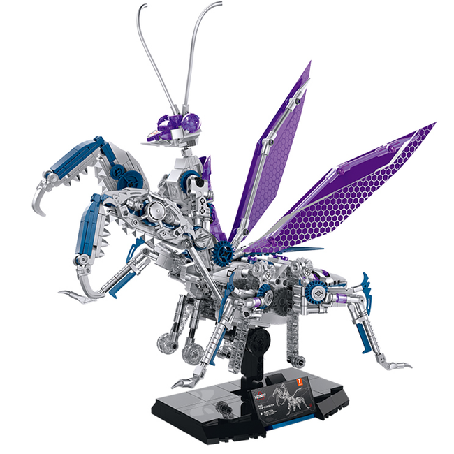 BRICKROYAL 944-piece cyberpunk mantis building kit with intricate internal gear structure, custom transparent PVC wings and fully movable limbs. Compatible with add-on 2.4G remote power set for motorized crawling. Designed for ages 14+, perfect for mechanical assembly, shelf decoration and tech enthusiast gifts.