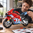 1:5 Racing Motorcycle – Red/Blue Livery Building Set
